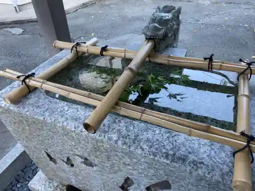 相模国総社六所神社の手水舎