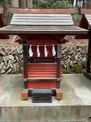 三峯神社の末社