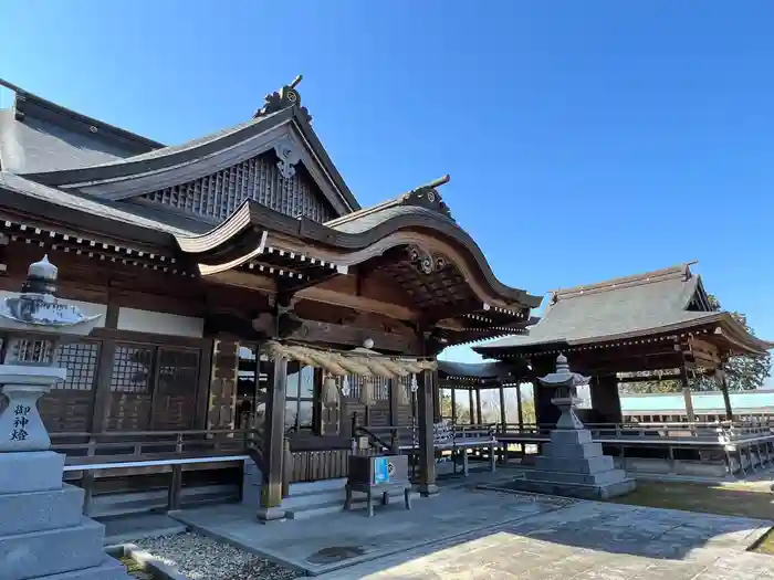 粟井神社の本殿