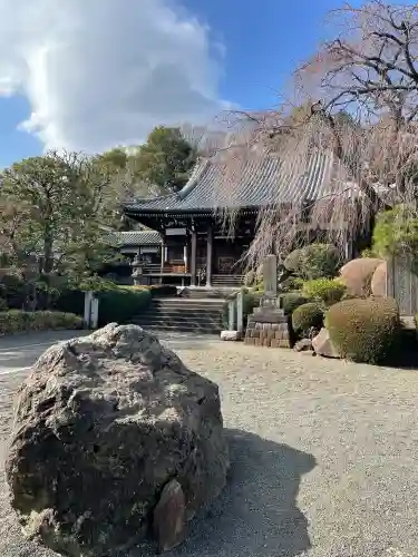 青柳寺の{uncategorized: "未分類", other: "その他", undefined: "問題あり", building: "その他建物", grave: "お墓", sacred_gate: "鳥居", guardian: "狛犬", statue: "像", buddha: "仏像", history: "歴史", nature: "自然", garden: "庭園", animal: "動物", pagoda: "塔", temizu: "手水舎", mountain_gate: "山門・神門", sanctuary: "本殿・本堂", subordinate: "末社・摂社", art: "芸術", scenery: "景色", jizo: "地蔵", ema: "絵馬", goshuin: "御朱印", omikuji: "おみくじ", items: "授与品その他", amulet: "お守り", goshuincho: "御朱印帳", eats: "食事", festival: "お祭り", votive_dance: "神楽", shichigosan: "七五三参", wedding: "結婚式", experience: "体験その他", initially: "初詣", around: "周辺", anti_infection: "感染症対策"}