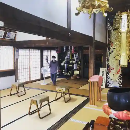法源寺の本殿・本堂
