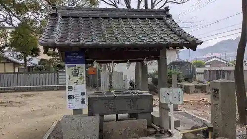 高忍日賣神社の手水舎