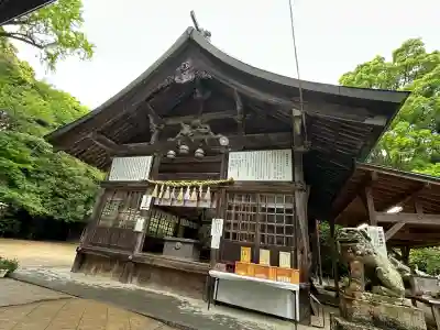 櫻井神社の{uncategorized: "未分類", other: "その他", undefined: "問題あり", building: "その他建物", grave: "お墓", sacred_gate: "鳥居", guardian: "狛犬", statue: "像", buddha: "仏像", history: "歴史", nature: "自然", garden: "庭園", animal: "動物", pagoda: "塔", temizu: "手水舎", mountain_gate: "山門・神門", sanctuary: "本殿・本堂", subordinate: "末社・摂社", art: "芸術", scenery: "景色", jizo: "地蔵", ema: "絵馬", goshuin: "御朱印", omikuji: "おみくじ", items: "授与品その他", amulet: "お守り", goshuincho: "御朱印帳", eats: "食事", festival: "お祭り", votive_dance: "神楽", shichigosan: "七五三参", wedding: "結婚式", experience: "体験その他", initially: "初詣", around: "周辺", anti_infection: "感染症対策"}