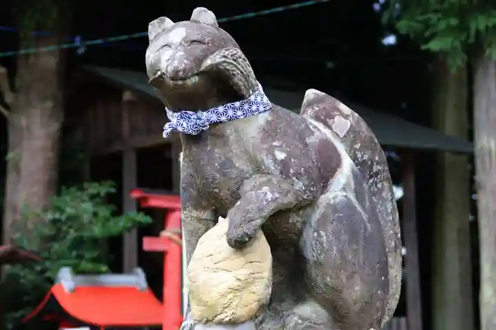 三光稲荷神社の狛犬