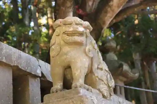 境神社の狛犬