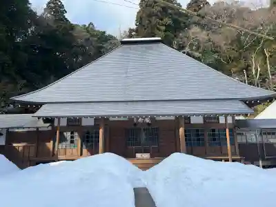 華蔵寺の{uncategorized: "未分類", other: "その他", undefined: "問題あり", building: "その他建物", grave: "お墓", sacred_gate: "鳥居", guardian: "狛犬", statue: "像", buddha: "仏像", history: "歴史", nature: "自然", garden: "庭園", animal: "動物", pagoda: "塔", temizu: "手水舎", mountain_gate: "山門・神門", sanctuary: "本殿・本堂", subordinate: "末社・摂社", art: "芸術", scenery: "景色", jizo: "地蔵", ema: "絵馬", goshuin: "御朱印", omikuji: "おみくじ", items: "授与品その他", amulet: "お守り", goshuincho: "御朱印帳", eats: "食事", festival: "お祭り", votive_dance: "神楽", shichigosan: "七五三参", wedding: "結婚式", experience: "体験その他", initially: "初詣", around: "周辺", anti_infection: "感染症対策"}