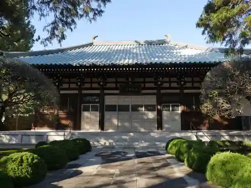 道場寺の本殿・本堂