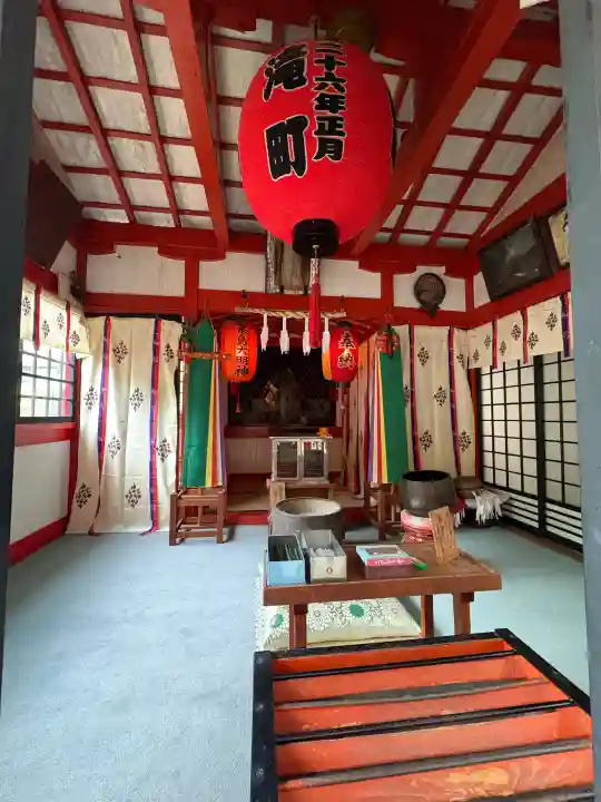 粟島神社の{uncategorized: "未分類", other: "その他", undefined: "問題あり", building: "その他建物", grave: "お墓", sacred_gate: "鳥居", guardian: "狛犬", statue: "像", buddha: "仏像", history: "歴史", nature: "自然", garden: "庭園", animal: "動物", pagoda: "塔", temizu: "手水舎", mountain_gate: "山門・神門", sanctuary: "本殿・本堂", subordinate: "末社・摂社", art: "芸術", scenery: "景色", jizo: "地蔵", ema: "絵馬", goshuin: "御朱印", omikuji: "おみくじ", items: "授与品その他", amulet: "お守り", goshuincho: "御朱印帳", eats: "食事", festival: "お祭り", votive_dance: "神楽", shichigosan: "七五三参", wedding: "結婚式", experience: "体験その他", initially: "初詣", around: "周辺", anti_infection: "感染症対策"}