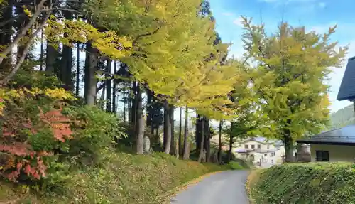 甲子大黒天本山の周辺