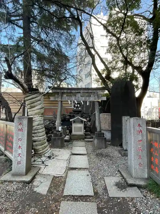 花園神社の末社・摂社