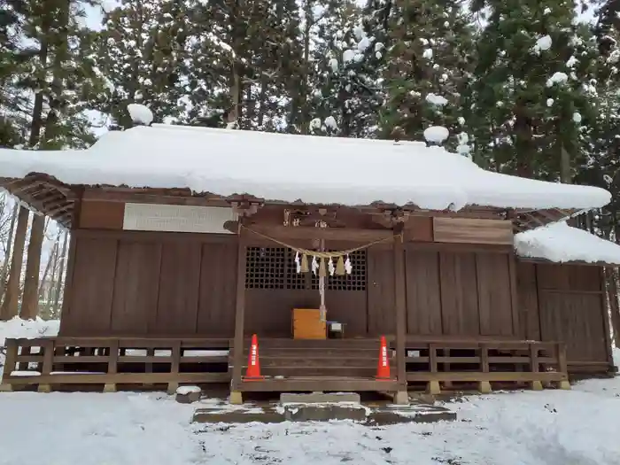 藤沢稲荷神社の本殿