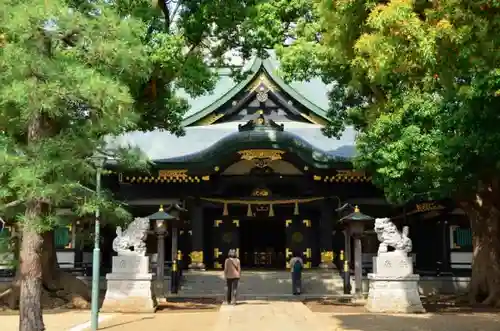 穴八幡宮の本殿