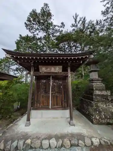 鷲窟山観音院 東奥の院の本殿・本堂