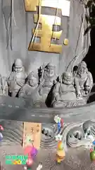 十番稲荷神社の像