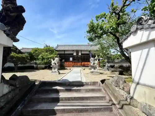 菅原神社の{uncategorized: "未分類", other: "その他", undefined: "問題あり", building: "その他建物", grave: "お墓", sacred_gate: "鳥居", guardian: "狛犬", statue: "像", buddha: "仏像", history: "歴史", nature: "自然", garden: "庭園", animal: "動物", pagoda: "塔", temizu: "手水舎", mountain_gate: "山門・神門", sanctuary: "本殿・本堂", subordinate: "末社・摂社", art: "芸術", scenery: "景色", jizo: "地蔵", ema: "絵馬", goshuin: "御朱印", omikuji: "おみくじ", items: "授与品その他", amulet: "お守り", goshuincho: "御朱印帳", eats: "食事", festival: "お祭り", votive_dance: "神楽", shichigosan: "七五三参", wedding: "結婚式", experience: "体験その他", initially: "初詣", around: "周辺", anti_infection: "感染症対策"}