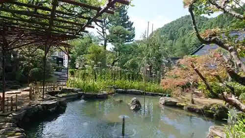 熊谷寺の庭園