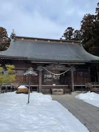 鳥谷崎神社の本殿