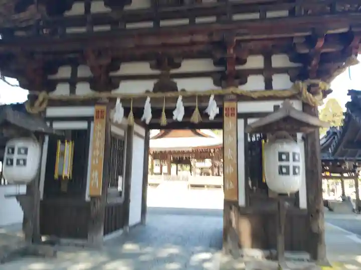 沙沙貴神社の山門・神門