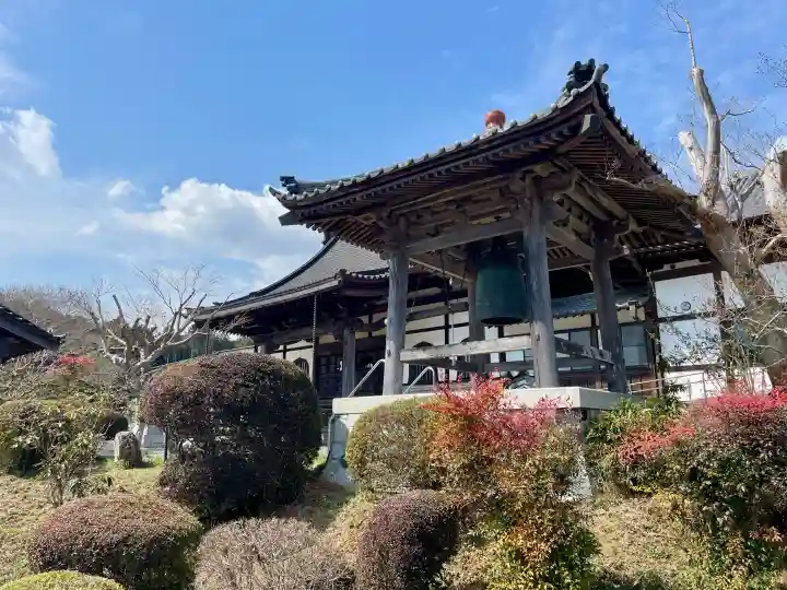 鳳台院の{uncategorized: "未分類", other: "その他", undefined: "問題あり", building: "その他建物", grave: "お墓", sacred_gate: "鳥居", guardian: "狛犬", statue: "像", buddha: "仏像", history: "歴史", nature: "自然", garden: "庭園", animal: "動物", pagoda: "塔", temizu: "手水舎", mountain_gate: "山門・神門", sanctuary: "本殿・本堂", subordinate: "末社・摂社", art: "芸術", scenery: "景色", jizo: "地蔵", ema: "絵馬", goshuin: "御朱印", omikuji: "おみくじ", items: "授与品その他", amulet: "お守り", goshuincho: "御朱印帳", eats: "食事", festival: "お祭り", votive_dance: "神楽", shichigosan: "七五三参", wedding: "結婚式", experience: "体験その他", initially: "初詣", around: "周辺", anti_infection: "感染症対策"}
