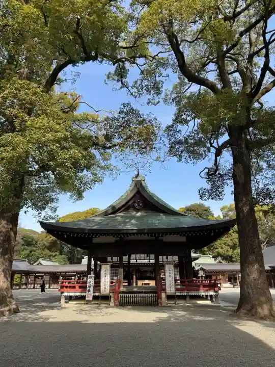 武蔵一宮氷川神社の{uncategorized: "未分類", other: "その他", undefined: "問題あり", building: "その他建物", grave: "お墓", sacred_gate: "鳥居", guardian: "狛犬", statue: "像", buddha: "仏像", history: "歴史", nature: "自然", garden: "庭園", animal: "動物", pagoda: "塔", temizu: "手水舎", mountain_gate: "山門・神門", sanctuary: "本殿・本堂", subordinate: "末社・摂社", art: "芸術", scenery: "景色", jizo: "地蔵", ema: "絵馬", goshuin: "御朱印", omikuji: "おみくじ", items: "授与品その他", amulet: "お守り", goshuincho: "御朱印帳", eats: "食事", festival: "お祭り", votive_dance: "神楽", shichigosan: "七五三参", wedding: "結婚式", experience: "体験その他", initially: "初詣", around: "周辺", anti_infection: "感染症対策"}