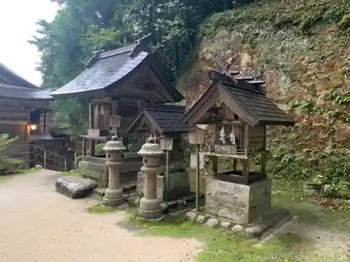 玉作湯神社の末社