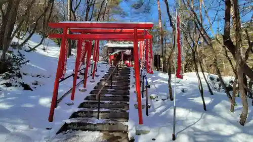 草津穴守稲荷神社の鳥居