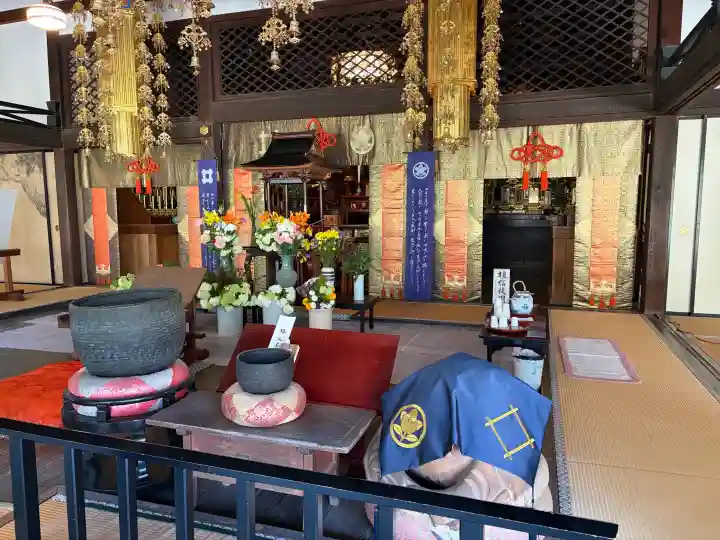 龍潭寺の{uncategorized: "未分類", other: "その他", undefined: "問題あり", building: "その他建物", grave: "お墓", sacred_gate: "鳥居", guardian: "狛犬", statue: "像", buddha: "仏像", history: "歴史", nature: "自然", garden: "庭園", animal: "動物", pagoda: "塔", temizu: "手水舎", mountain_gate: "山門・神門", sanctuary: "本殿・本堂", subordinate: "末社・摂社", art: "芸術", scenery: "景色", jizo: "地蔵", ema: "絵馬", goshuin: "御朱印", omikuji: "おみくじ", items: "授与品その他", amulet: "お守り", goshuincho: "御朱印帳", eats: "食事", festival: "お祭り", votive_dance: "神楽", shichigosan: "七五三参", wedding: "結婚式", experience: "体験その他", initially: "初詣", around: "周辺", anti_infection: "感染症対策"}