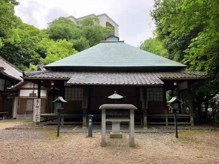 八事山 興正寺の本殿・本堂