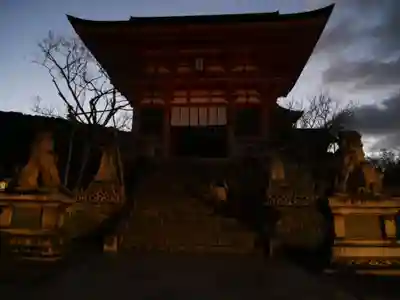 清水寺の山門・神門