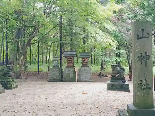 千歳神社の末社・摂社