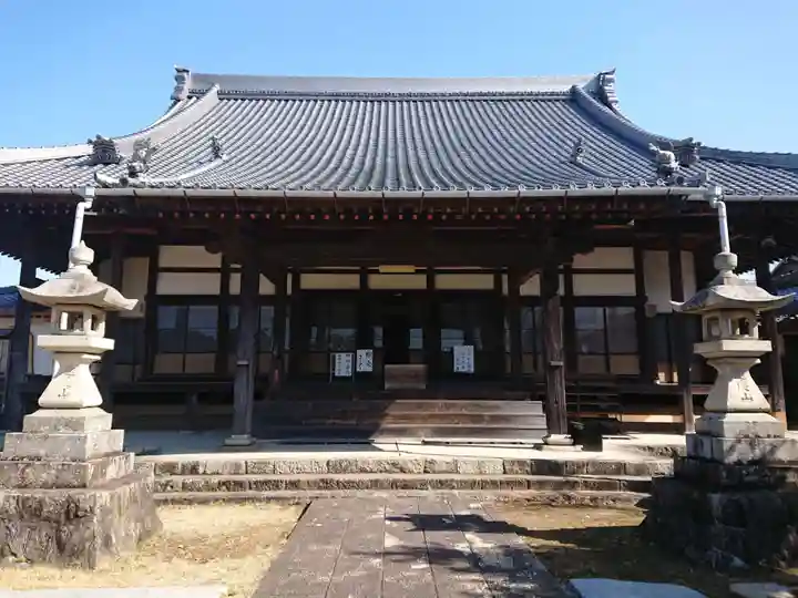 宿縁寺の本殿・本堂