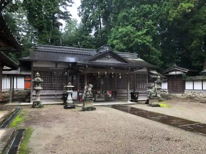 名居神社の本殿・本堂