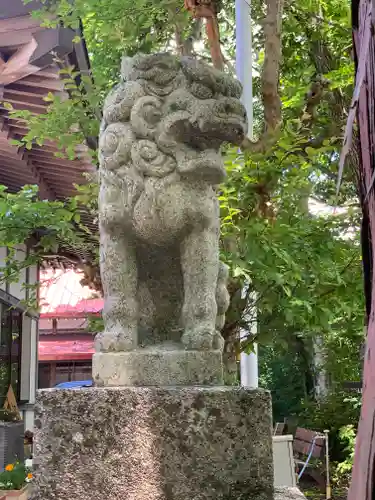 山中諏訪神社の狛犬