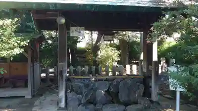 伊勢神社の手水舎