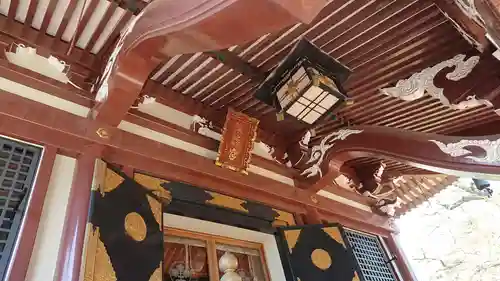 諏訪神社の本殿・本堂