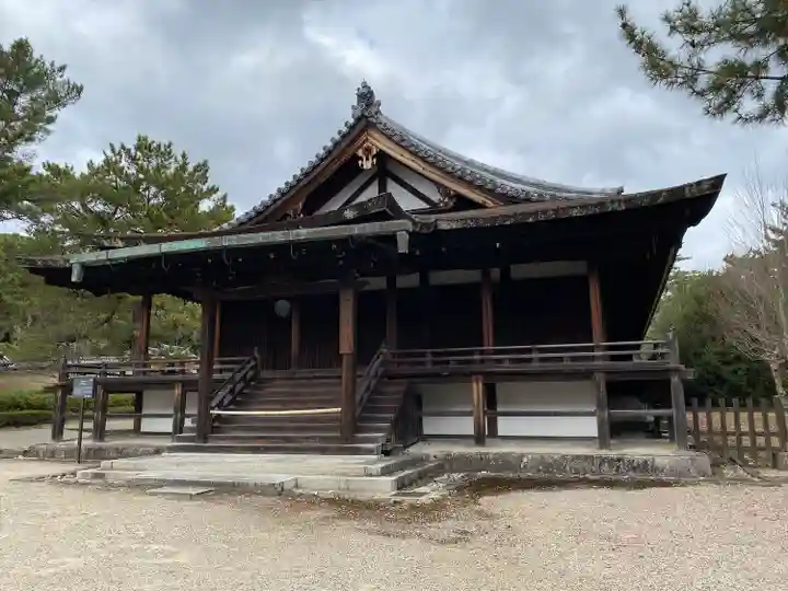 法隆寺の本殿・本堂