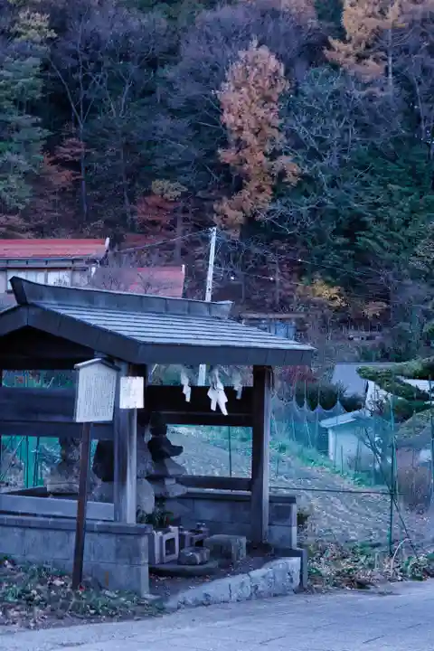 諏訪大社上社前宮(長野県)