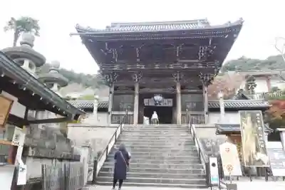長谷寺の山門・神門