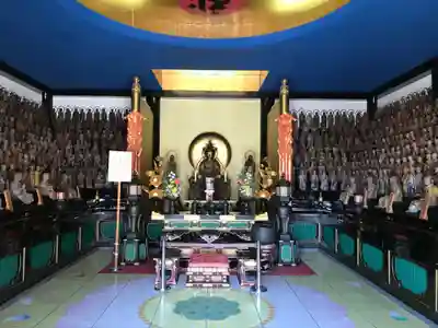 中山寺の本殿・本堂