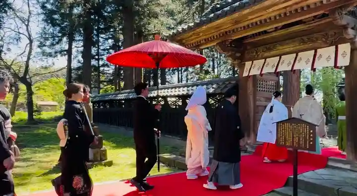 守りの神 藤基神社(新潟県)