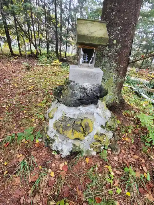 飯綱神社の末社・摂社