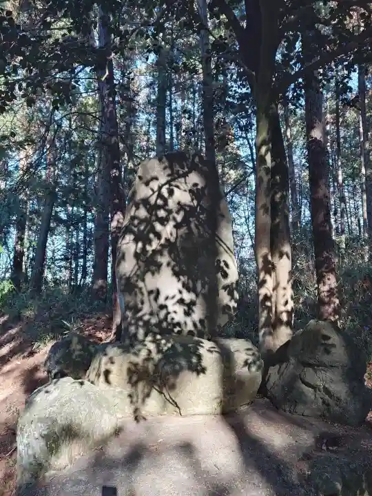 八宮神社(杉山)の{uncategorized: "未分類", other: "その他", undefined: "問題あり", building: "その他建物", grave: "お墓", sacred_gate: "鳥居", guardian: "狛犬", statue: "像", buddha: "仏像", history: "歴史", nature: "自然", garden: "庭園", animal: "動物", pagoda: "塔", temizu: "手水舎", mountain_gate: "山門・神門", sanctuary: "本殿・本堂", subordinate: "末社・摂社", art: "芸術", scenery: "景色", jizo: "地蔵", ema: "絵馬", goshuin: "御朱印", omikuji: "おみくじ", items: "授与品その他", amulet: "お守り", goshuincho: "御朱印帳", eats: "食事", festival: "お祭り", votive_dance: "神楽", shichigosan: "七五三参", wedding: "結婚式", experience: "体験その他", initially: "初詣", around: "周辺", anti_infection: "感染症対策"}