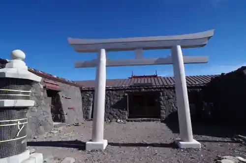 富士山頂上浅間大社奥宮(静岡県)
