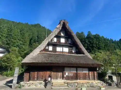 上梨白山宮の{uncategorized: "未分類", other: "その他", undefined: "問題あり", building: "その他建物", grave: "お墓", sacred_gate: "鳥居", guardian: "狛犬", statue: "像", buddha: "仏像", history: "歴史", nature: "自然", garden: "庭園", animal: "動物", pagoda: "塔", temizu: "手水舎", mountain_gate: "山門・神門", sanctuary: "本殿・本堂", subordinate: "末社・摂社", art: "芸術", scenery: "景色", jizo: "地蔵", ema: "絵馬", goshuin: "御朱印", omikuji: "おみくじ", items: "授与品その他", amulet: "お守り", goshuincho: "御朱印帳", eats: "食事", festival: "お祭り", votive_dance: "神楽", shichigosan: "七五三参", wedding: "結婚式", experience: "体験その他", initially: "初詣", around: "周辺", anti_infection: "感染症対策"}