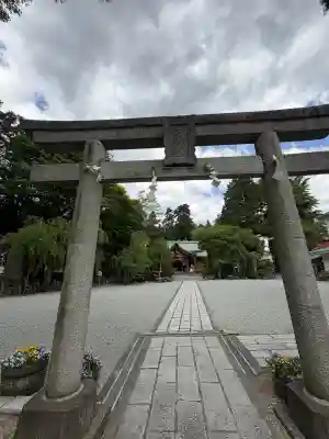 新橋浅間神社の{uncategorized: "未分類", other: "その他", undefined: "問題あり", building: "その他建物", grave: "お墓", sacred_gate: "鳥居", guardian: "狛犬", statue: "像", buddha: "仏像", history: "歴史", nature: "自然", garden: "庭園", animal: "動物", pagoda: "塔", temizu: "手水舎", mountain_gate: "山門・神門", sanctuary: "本殿・本堂", subordinate: "末社・摂社", art: "芸術", scenery: "景色", jizo: "地蔵", ema: "絵馬", goshuin: "御朱印", omikuji: "おみくじ", items: "授与品その他", amulet: "お守り", goshuincho: "御朱印帳", eats: "食事", festival: "お祭り", votive_dance: "神楽", shichigosan: "七五三参", wedding: "結婚式", experience: "体験その他", initially: "初詣", around: "周辺", anti_infection: "感染症対策"}