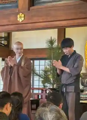 円覚寺の{uncategorized: "未分類", other: "その他", undefined: "問題あり", building: "その他建物", grave: "お墓", sacred_gate: "鳥居", guardian: "狛犬", statue: "像", buddha: "仏像", history: "歴史", nature: "自然", garden: "庭園", animal: "動物", pagoda: "塔", temizu: "手水舎", mountain_gate: "山門・神門", sanctuary: "本殿・本堂", subordinate: "末社・摂社", art: "芸術", scenery: "景色", jizo: "地蔵", ema: "絵馬", goshuin: "御朱印", omikuji: "おみくじ", items: "授与品その他", amulet: "お守り", goshuincho: "御朱印帳", eats: "食事", festival: "お祭り", votive_dance: "神楽", shichigosan: "七五三参", wedding: "結婚式", experience: "体験その他", initially: "初詣", around: "周辺", anti_infection: "感染症対策"}