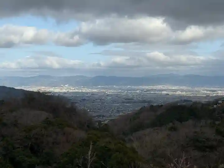 朝護孫子寺の{uncategorized: "未分類", other: "その他", undefined: "問題あり", building: "その他建物", grave: "お墓", sacred_gate: "鳥居", guardian: "狛犬", statue: "像", buddha: "仏像", history: "歴史", nature: "自然", garden: "庭園", animal: "動物", pagoda: "塔", temizu: "手水舎", mountain_gate: "山門・神門", sanctuary: "本殿・本堂", subordinate: "末社・摂社", art: "芸術", scenery: "景色", jizo: "地蔵", ema: "絵馬", goshuin: "御朱印", omikuji: "おみくじ", items: "授与品その他", amulet: "お守り", goshuincho: "御朱印帳", eats: "食事", festival: "お祭り", votive_dance: "神楽", shichigosan: "七五三参", wedding: "結婚式", experience: "体験その他", initially: "初詣", around: "周辺", anti_infection: "感染症対策"}