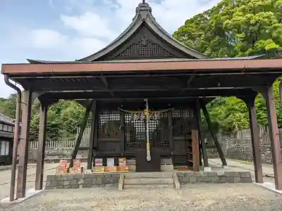 船津神社の{uncategorized: "未分類", other: "その他", undefined: "問題あり", building: "その他建物", grave: "お墓", sacred_gate: "鳥居", guardian: "狛犬", statue: "像", buddha: "仏像", history: "歴史", nature: "自然", garden: "庭園", animal: "動物", pagoda: "塔", temizu: "手水舎", mountain_gate: "山門・神門", sanctuary: "本殿・本堂", subordinate: "末社・摂社", art: "芸術", scenery: "景色", jizo: "地蔵", ema: "絵馬", goshuin: "御朱印", omikuji: "おみくじ", items: "授与品その他", amulet: "お守り", goshuincho: "御朱印帳", eats: "食事", festival: "お祭り", votive_dance: "神楽", shichigosan: "七五三参", wedding: "結婚式", experience: "体験その他", initially: "初詣", around: "周辺", anti_infection: "感染症対策"}