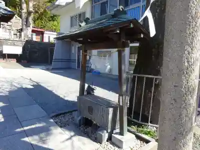 諏訪神社の手水舎