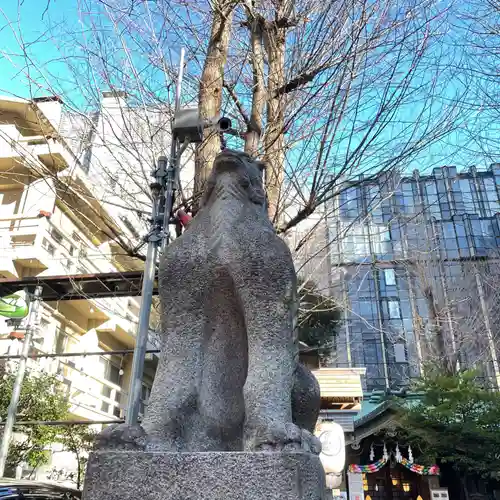 稲荷鬼王神社の狛犬